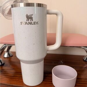 Target Pearl Stanley cup limited edition 40 oz